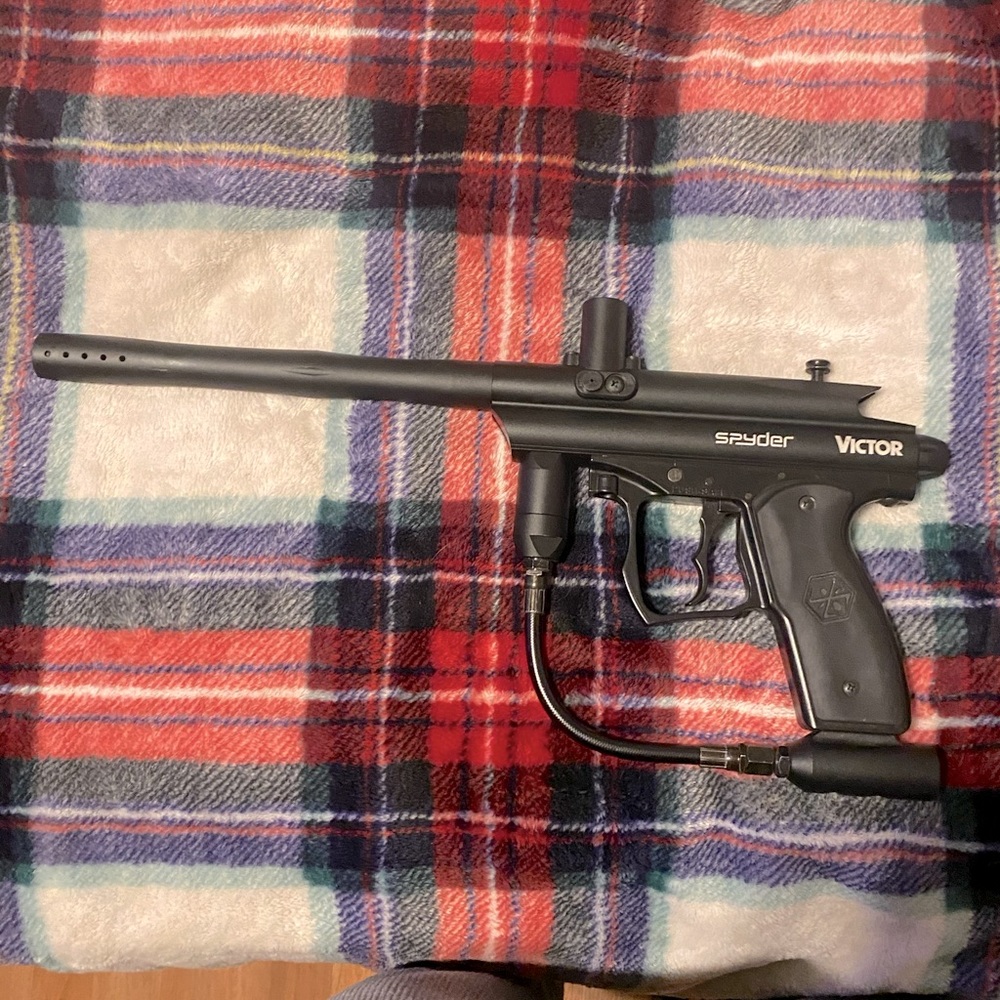 Co2 victor Paintball 🔫 by Spyder